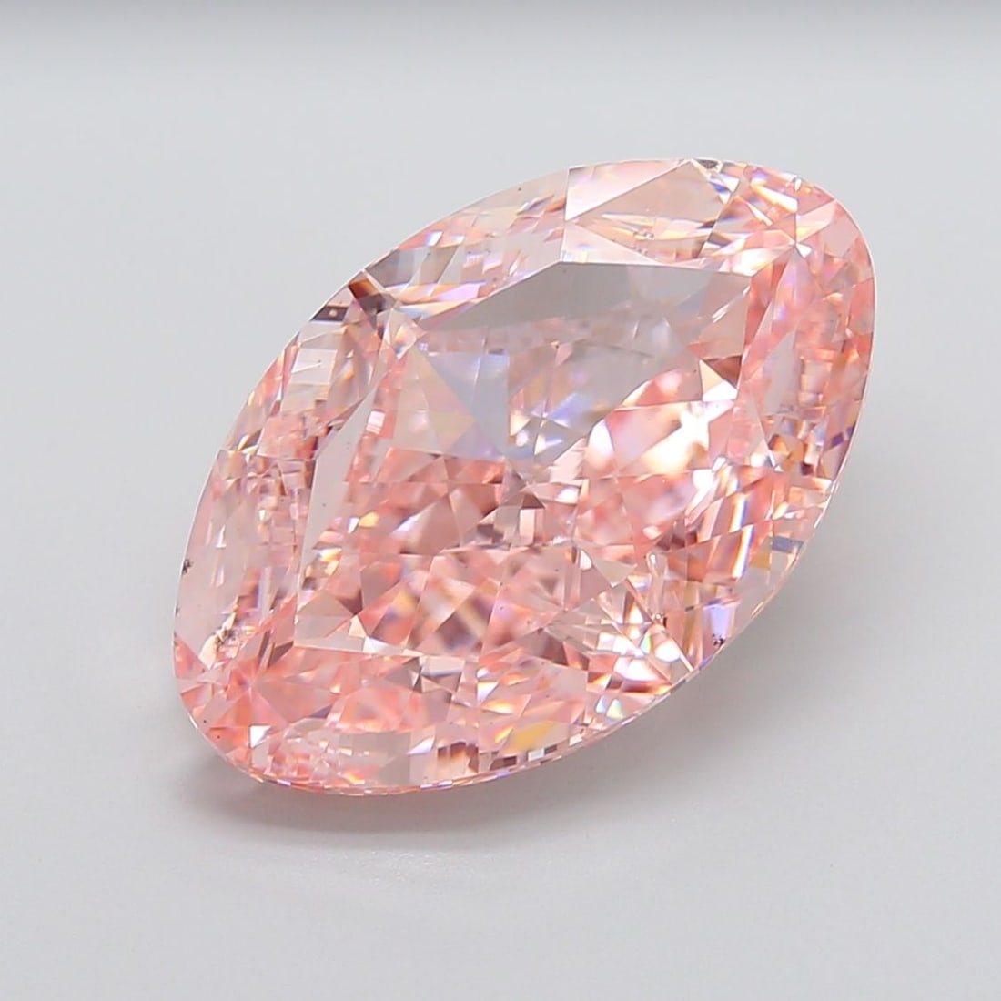 Loose Diamond - OVAL 15.02ct Fancy Vivid Pink VS2: Loose Diamond - OVAL 15.02ct Fancy Vivid Pink VS2 Source: This is a real non-mined Diamond that has been grown in a lab Shape: OVAL Carats: 15.02 Color: Fancy Vivid Pink Certification: IGI Video: