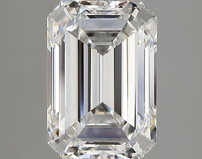 Loose Diamond - EMERALD 2.61ct D VVS1: Loose Diamond - EMERALD 2.61ct D VVS1 Source: This is a real non-mined Diamond that has been grown in a lab Shape: EMERALD Carats: 2.61 Color: D Clarity: VVS1 Certification: IGI Video: