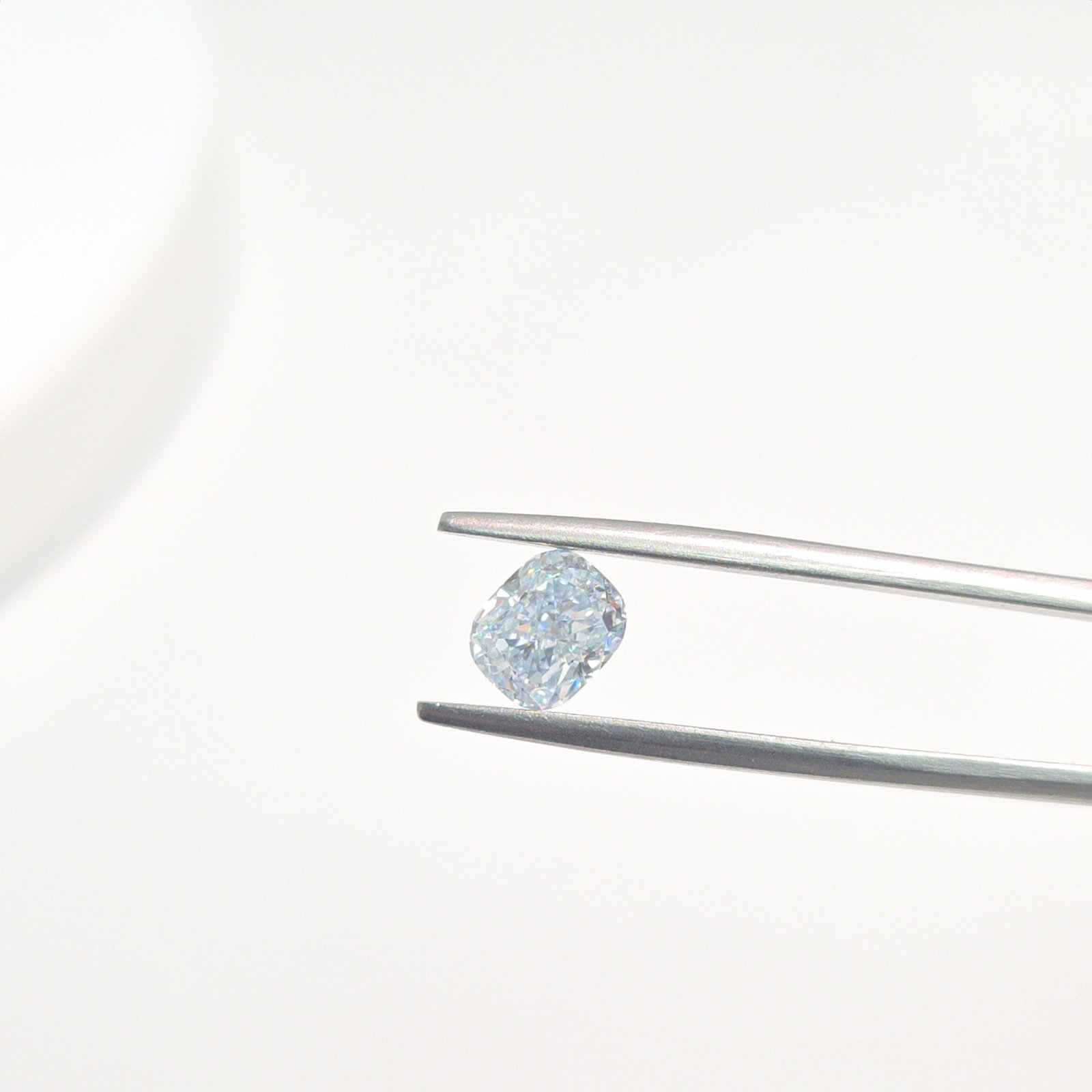 Loose Diamond - CUSHION MODIFIED 1.13ct Fancy Light Blue VVS2: Loose Diamond - CUSHION MODIFIED 1.13ct Fancy Light Blue VVS2 Source: This is a real non-mined Diamond that has been grown in a lab Shape: CUSHION MODIFIED Carats: 1.13 Color: Fancy Light Blue Certifi