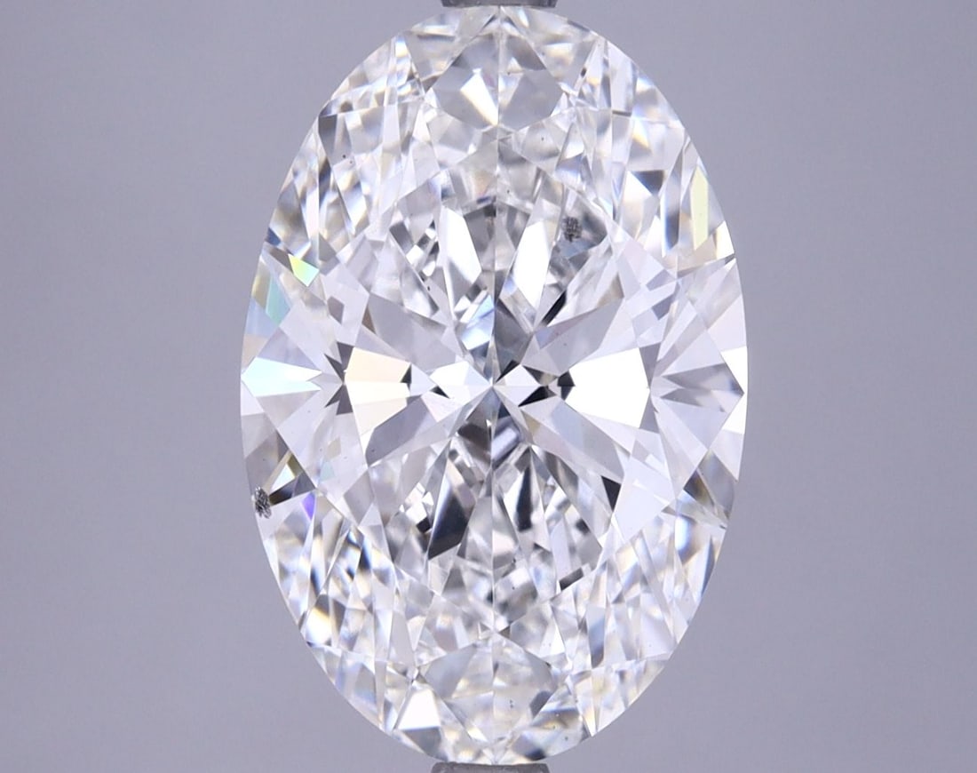 Loose Diamond - OVAL 4.42ct F SI1: Loose Diamond - OVAL 4.42ct F SI1 Source: This is a real non-mined Diamond that has been grown in a lab Shape: OVAL Carats: 4.42 Color: F Clarity: SI1 Certification: GIA Video: Video Link The Diamond
