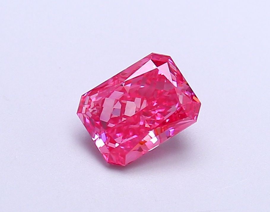 Loose Diamond - RADIANT 1.05ct Fancy Vivid Pink VVS2: Loose Diamond - RADIANT 1.05ct Fancy Vivid Pink VVS2 Source: This is a real non-mined Diamond that has been grown in a lab Shape: RADIANT Carats: 1.05 Color: Fancy Vivid Pink Certification: IGI Video: