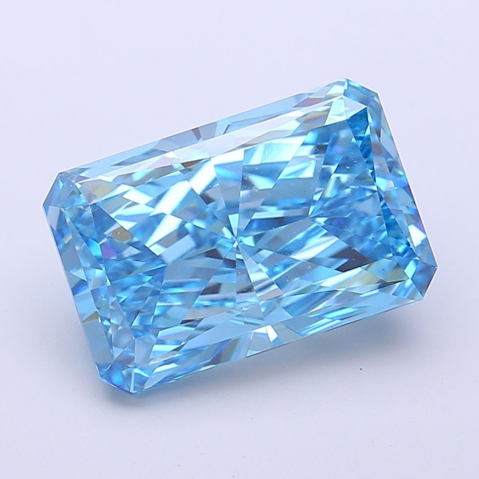 Loose Diamond - RADIANT 5.01ct Fancy Vivid Blue VS1: Loose Diamond - RADIANT 5.01ct Fancy Vivid Blue VS1 Source: This is a real non-mined Diamond that has been grown in a lab Shape: RADIANT Carats: 5.01 Color: Fancy Vivid Blue Certification: IGI Video: