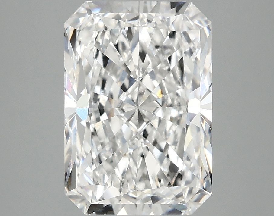 Loose Diamond - RADIANT 3.06ct E VS1: Loose Diamond - RADIANT 3.06ct E VS1 Source: This is a real non-mined Diamond that has been grown in a lab Shape: RADIANT Carats: 3.06 Color: E Clarity: VS1 Certification: IGI Video: