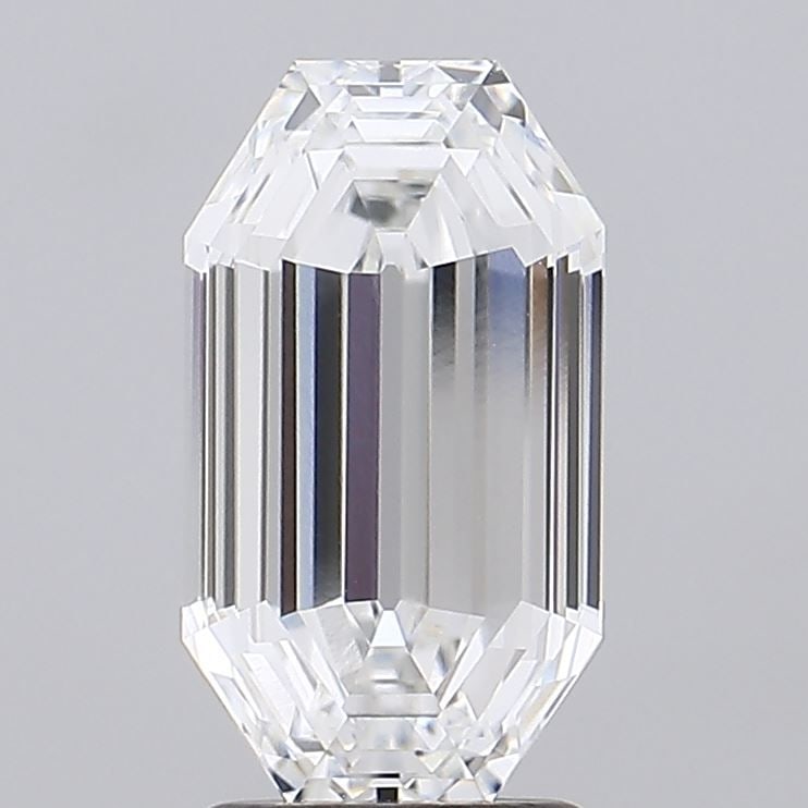 Loose Diamond - OCTAGONAL 3.37ct E VVS1: Loose Diamond - OCTAGONAL 3.37ct E VVS1 Source: This is a real non-mined Diamond that has been grown in a lab Shape: OCTAGONAL Carats: 3.37 Color: E Clarity: VVS1 Certification: IGI Video: