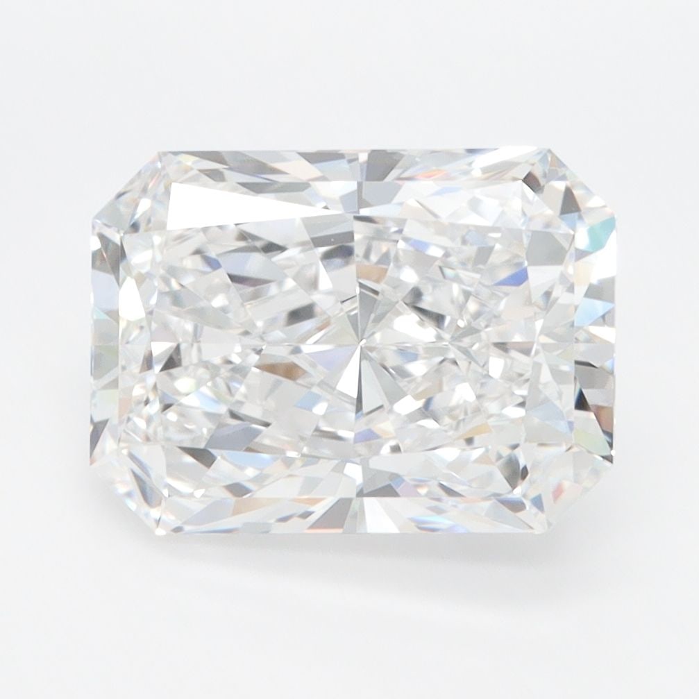 Loose Diamond - RADIANT 3.44ct D VVS2: Loose Diamond - RADIANT 3.44ct D VVS2 Source: This is a real non-mined Diamond that has been grown in a lab Shape: RADIANT Carats: 3.44 Color: D Clarity: VVS2 Certification: GIA Video: