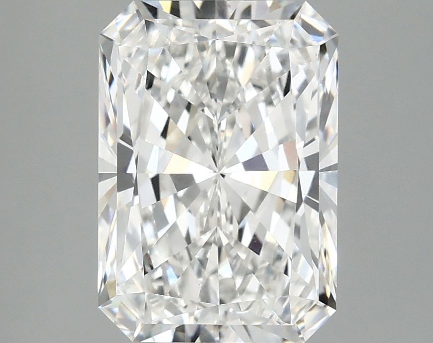Loose Diamond - RADIANT 3.1ct E VS1: Loose Diamond - RADIANT 3.1ct E VS1 Source: This is a real non-mined Diamond that has been grown in a lab Shape: RADIANT Carats: 3.1 Color: E Clarity: VS1 Certification: IGI Video: Video Link The