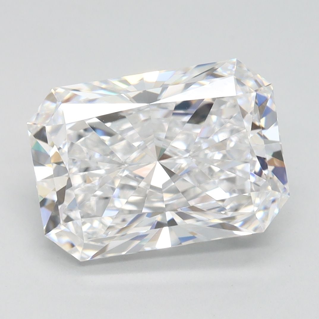 Loose Diamond - RADIANT 2.79ct D VVS1: Loose Diamond - RADIANT 2.79ct D VVS1 Source: This is a real non-mined Diamond that has been grown in a lab Shape: RADIANT Carats: 2.79 Color: D Clarity: VVS1 Certification: IGI Video: