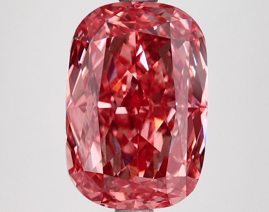 Loose Diamond - CUSHION MODIFIED 3.99ct Fancy Vivid Pink VS2: Loose Diamond - CUSHION MODIFIED 3.99ct Fancy Vivid Pink VS2 Source: This is a real non-mined Diamond that has been grown in a lab Shape: CUSHION MODIFIED Carats: 3.99 Color: Fancy Vivid Pink Certific