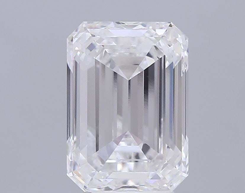 Loose Diamond - EMERALD 7.09ct D VS1: Loose Diamond - EMERALD 7.09ct D VS1 Source: This is a real non-mined Diamond that has been grown in a lab Shape: EMERALD Carats: 7.09 Color: D Clarity: VS1 Certification: IGI The Diamond Depot