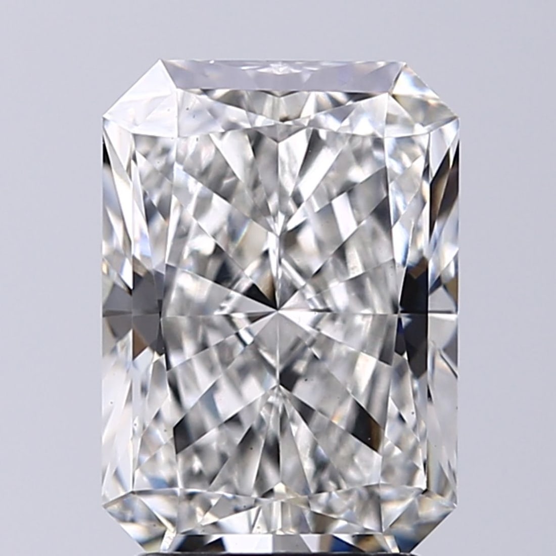 Loose Diamond - RADIANT 2.52ct G VS1: Loose Diamond - RADIANT 2.52ct G VS1 Source: This is a real non-mined Diamond that has been grown in a lab Shape: RADIANT Carats: 2.52 Color: G Clarity: VS1 Certification: GIA Video: