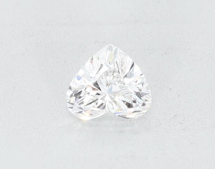 Loose Diamond - HEART 0.23ct F VS1: Loose Diamond - HEART 0.23ct F VS1 Source: This is a real non-mined Diamond that has been grown in a lab Shape: HEART Carats: 0.23 Color: F Clarity: VS1 Certification: NONE Video:
