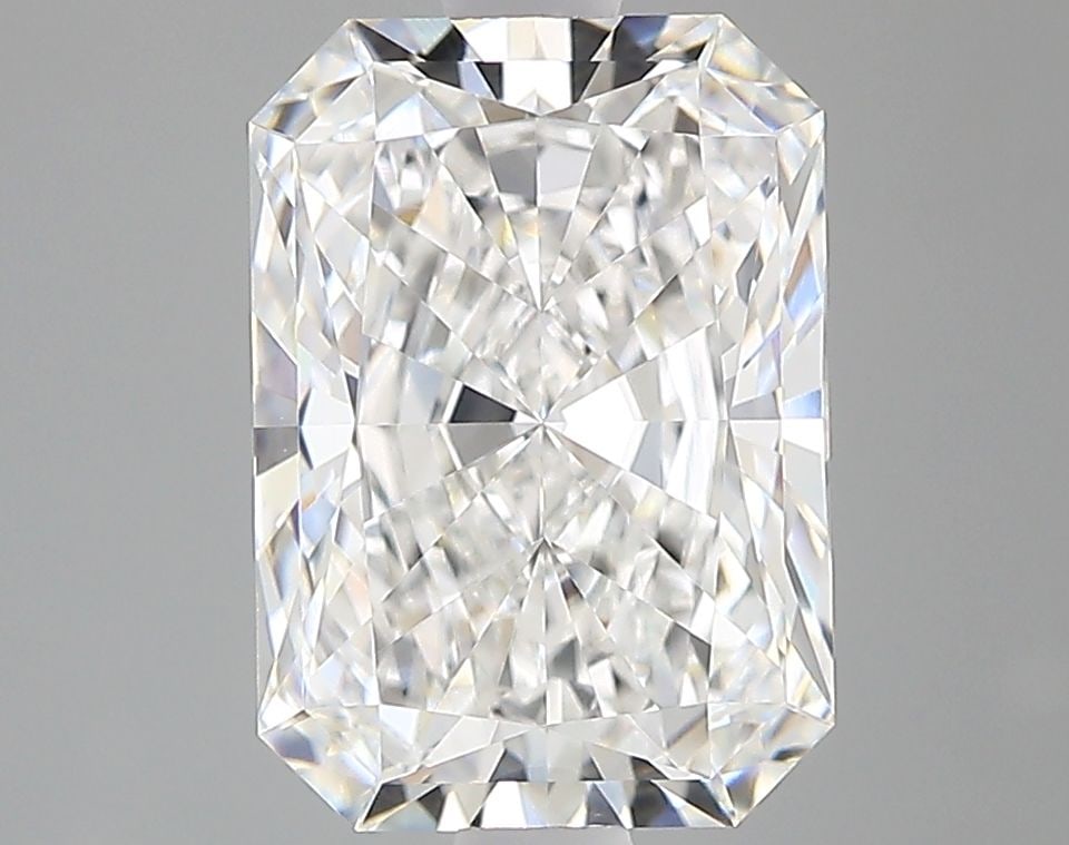 Loose Diamond - RADIANT 2.54ct D VVS1: Loose Diamond - RADIANT 2.54ct D VVS1 Source: This is a real non-mined Diamond that has been grown in a lab Shape: RADIANT Carats: 2.54 Color: D Clarity: VVS1 Certification: IGI Video: