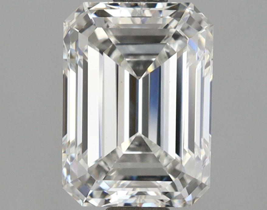 Loose Diamond - EMERALD 2.54ct F VS1: Loose Diamond - EMERALD 2.54ct F VS1 Source: This is a real non-mined Diamond that has been grown in a lab Shape: EMERALD Carats: 2.54 Color: F Clarity: VS1 Certification: IGI The Diamond Depot Guaran