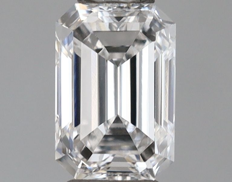 Loose Diamond - EMERALD 0.39ct E VVS2: Loose Diamond - EMERALD 0.39ct E VVS2 Source: This is a real non-mined Diamond that has been grown in a lab Shape: EMERALD Carats: 0.39 Color: E Clarity: VVS2 Certification: IGI Video: