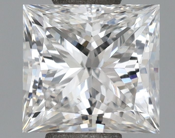 Loose Diamond - PRINCESS 0.93ct F VVS1: Loose Diamond - PRINCESS 0.93ct F VVS1 Source: This is a real non-mined Diamond that has been grown in a lab Shape: PRINCESS Carats: 0.93 Color: F Clarity: VVS1 Certification: IGI Video: