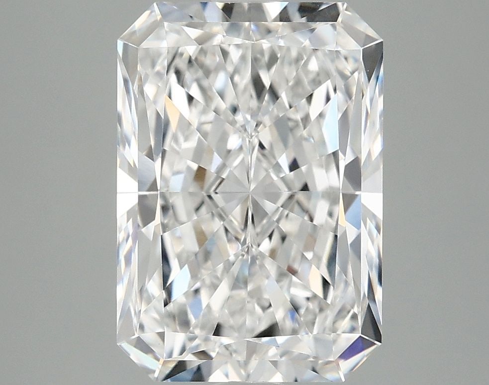 Loose Diamond - RADIANT 4.03ct D VVS2: Loose Diamond - RADIANT 4.03ct D VVS2 Source: This is a real non-mined Diamond that has been grown in a lab Shape: RADIANT Carats: 4.03 Color: D Clarity: VVS2 Certification: IGI Video: