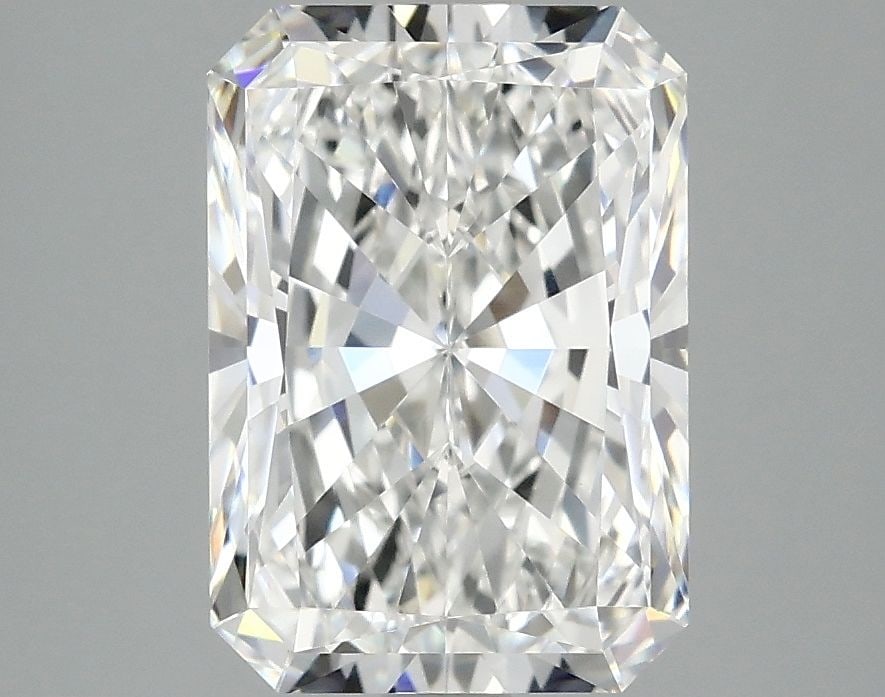 Loose Diamond - RADIANT 3.08ct D VVS2: Loose Diamond - RADIANT 3.08ct D VVS2 Source: This is a real non-mined Diamond that has been grown in a lab Shape: RADIANT Carats: 3.08 Color: D Clarity: VVS2 Certification: IGI Video: