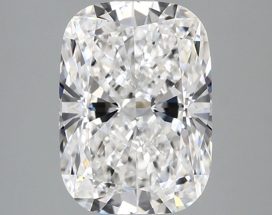 Loose Diamond - CUSHION MODIFIED 3.07ct E VVS2: Loose Diamond - CUSHION MODIFIED 3.07ct E VVS2 Source: This is a real non-mined Diamond that has been grown in a lab Shape: CUSHION MODIFIED Carats: 3.07 Color: E Clarity: VVS2 Certification: IGI Vide