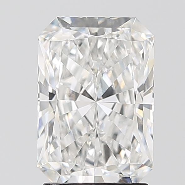 Loose Diamond - RADIANT 2.29ct E VVS1: Loose Diamond - RADIANT 2.29ct E VVS1 Source: This is a real non-mined Diamond that has been grown in a lab Shape: RADIANT Carats: 2.29 Color: E Clarity: VVS1 Certification: IGI Video:
