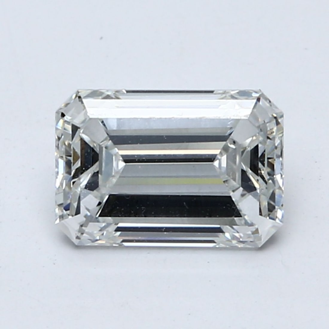 Loose Diamond - EMERALD 2.01ct D VVS2: Loose Diamond - EMERALD 2.01ct D VVS2 Source: This is a real non-mined Diamond that has been grown in a lab Shape: EMERALD Carats: 2.01 Color: D Clarity: VVS2 Certification: IGI Video: