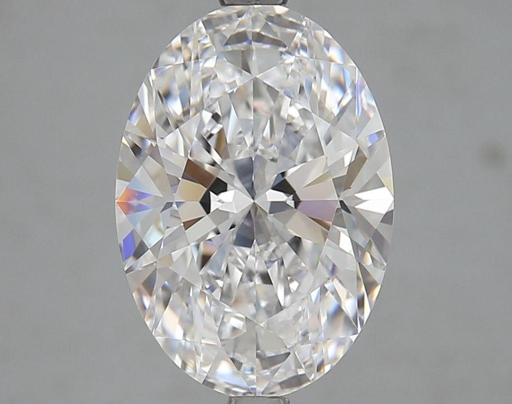 Loose Diamond - OVAL 4.09ct D VVS1: Loose Diamond - OVAL 4.09ct D VVS1 Source: This is a real non-mined Diamond that has been grown in a lab Shape: OVAL Carats: 4.09 Color: D Clarity: VVS1 Certification: IGI Video: