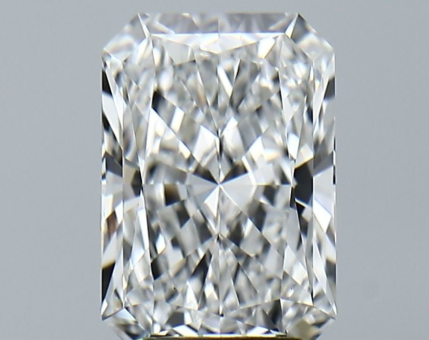 Loose Diamond - ROUND 3.32ct E VVS2: Loose Diamond - ROUND 3.32ct E VVS2 Source: This is a real non-mined Diamond that has been grown in a lab Shape: ROUND Carats: 3.32 Color: E Clarity: VVS2 Certification: GIA Video: