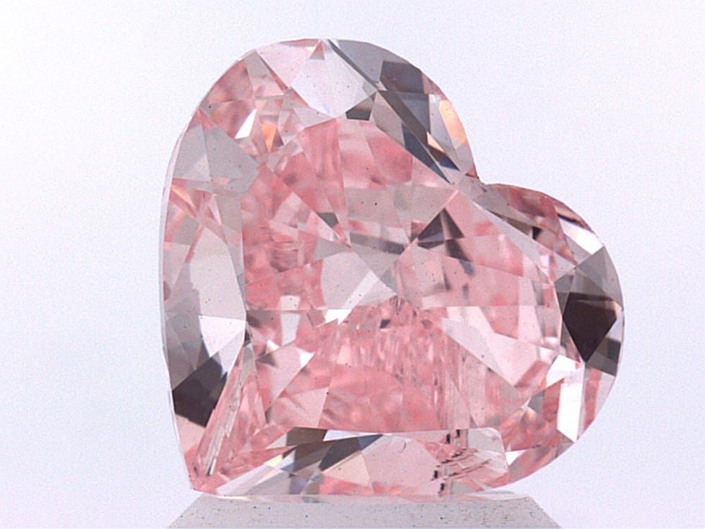 Loose Diamond - HEART 2.24ct Fancy Intense Pink VS1: Loose Diamond - HEART 2.24ct Fancy Intense Pink VS1 Source: This is a real non-mined Diamond that has been grown in a lab Shape: HEART Carats: 2.24 Color: Fancy Intense Pink Certification: IGI The Dia