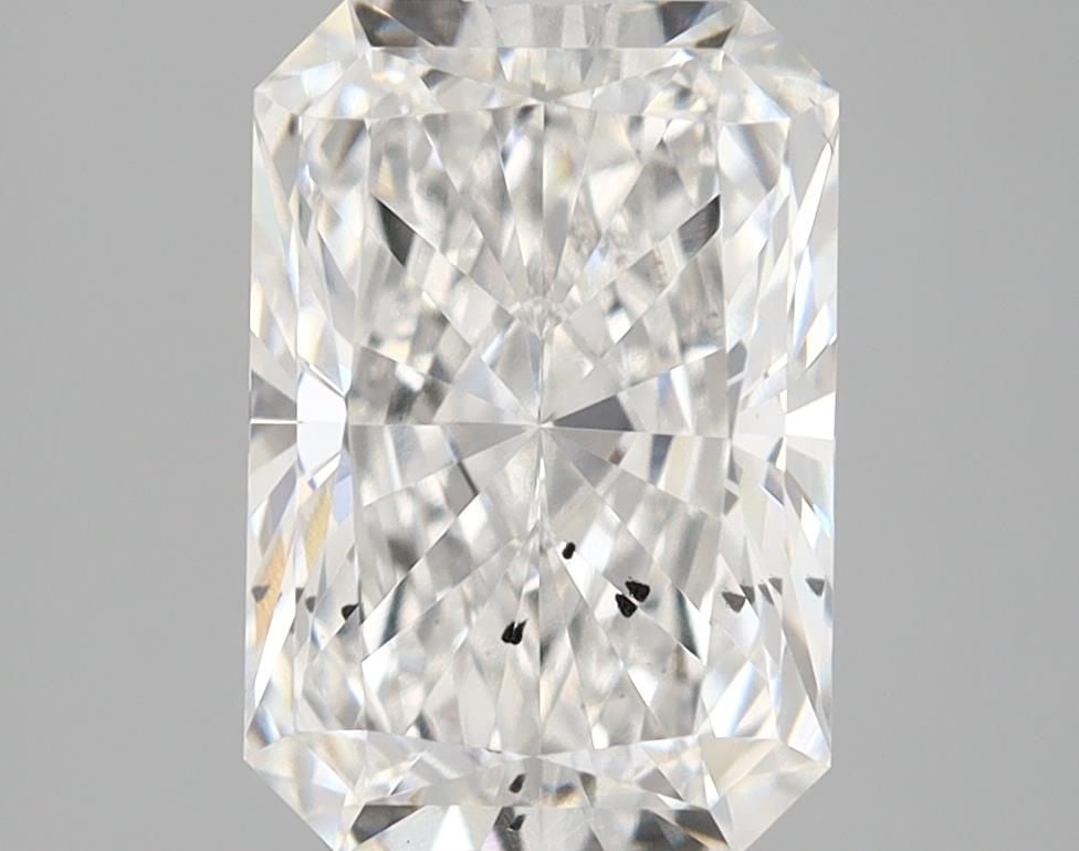 Loose Diamond - RADIANT 1.72ct E SI1: Loose Diamond - RADIANT 1.72ct E SI1 Source: This is a real non-mined Diamond that has been grown in a lab Shape: RADIANT Carats: 1.72 Color: E Clarity: SI1 Certification: IGI Video: