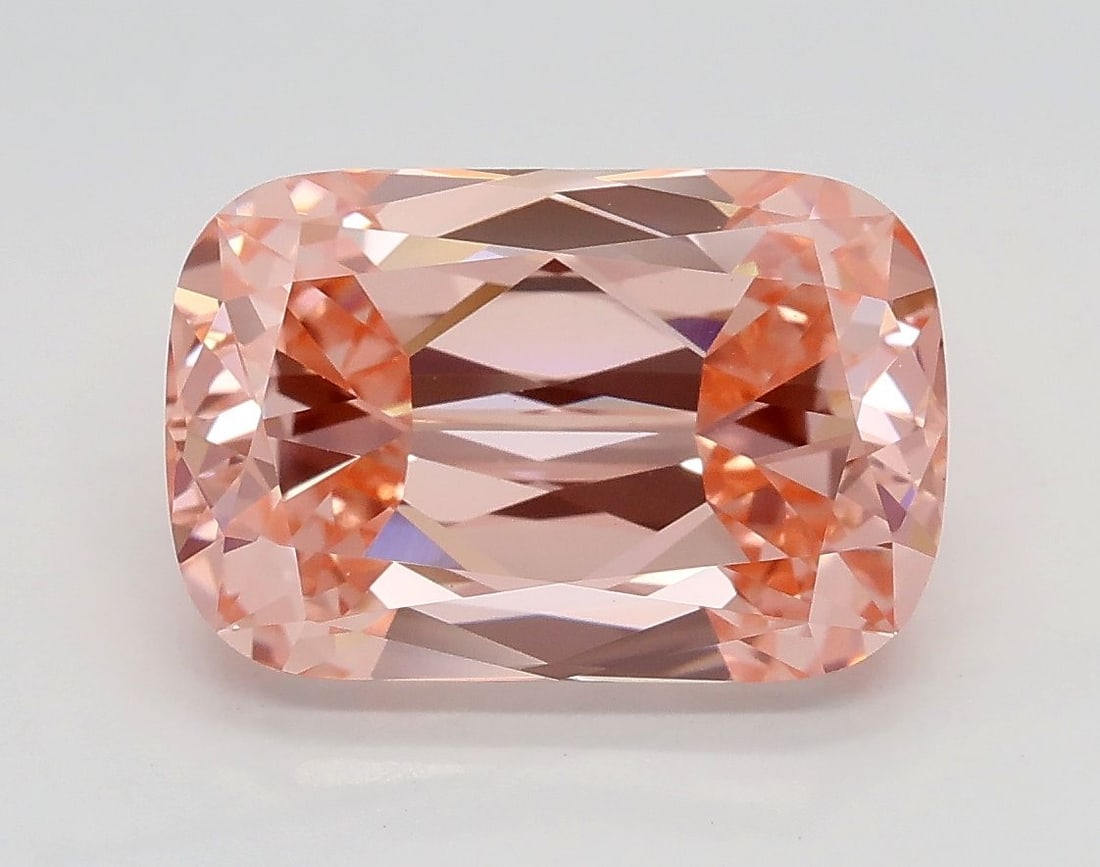 Loose Diamond - RADIANT 3.12ct Fancy Vivid Pink VS1: Loose Diamond - RADIANT 3.12ct Fancy Vivid Pink VS1 Source: This is a real non-mined Diamond that has been grown in a lab Shape: RADIANT Carats: 3.12 Color: Fancy Vivid Pink Certification: IGI Video: