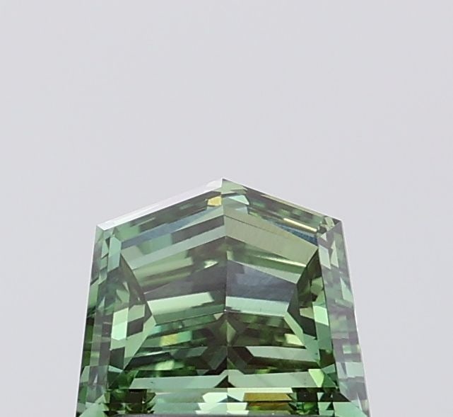 Loose Diamond - PENTAGONAL 1.07ct Fancy Vivid Green VS1: Loose Diamond - PENTAGONAL 1.07ct Fancy Vivid Green VS1 Source: This is a real non-mined Diamond that has been grown in a lab Shape: PENTAGONAL Carats: 1.07 Color: Fancy Vivid Green Certification: IGI