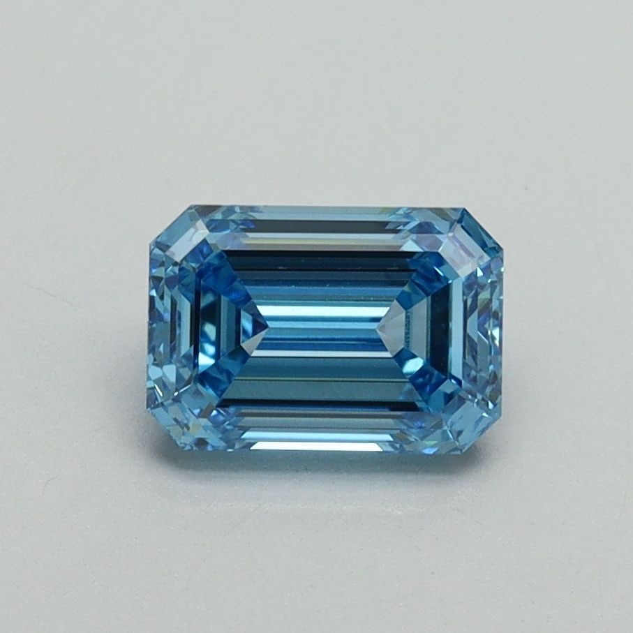Loose Diamond - EMERALD 1.05ct Fancy Vivid Blue VS1: Loose Diamond - EMERALD 1.05ct Fancy Vivid Blue VS1 Source: This is a real non-mined Diamond that has been grown in a lab Shape: EMERALD Carats: 1.05 Color: Fancy Vivid Blue Certification: IGI Video: