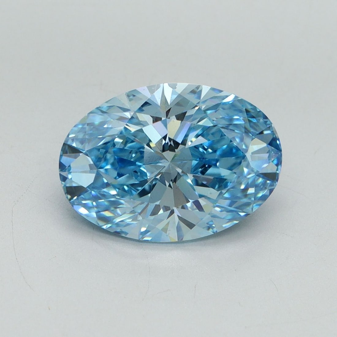 Loose Diamond - OVAL 3.06ct Fancy Vivid Blue VS2: Loose Diamond - OVAL 3.06ct Fancy Vivid Blue VS2 Source: This is a real non-mined Diamond that has been grown in a lab Shape: OVAL Carats: 3.06 Color: Fancy Vivid Blue Certification: IGI Video: