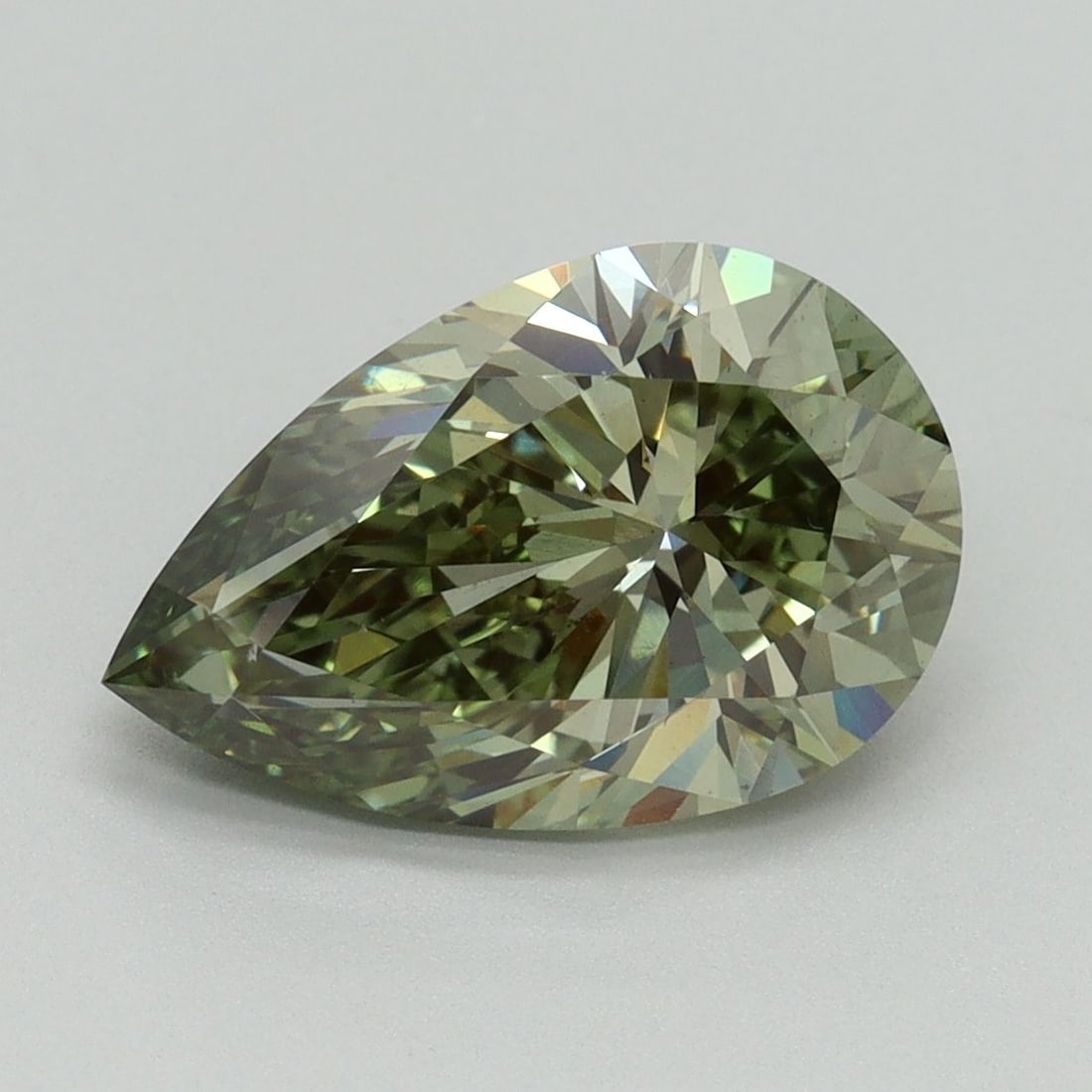 Loose Diamond - PEAR 3.0ct Fancy Vivid Green VS2: Loose Diamond - PEAR 3.0ct Fancy Vivid Green VS2 Source: This is a real non-mined Diamond that has been grown in a lab Shape: PEAR Carats: 3.0 Color: Fancy Vivid Green Certification: IGI Video: