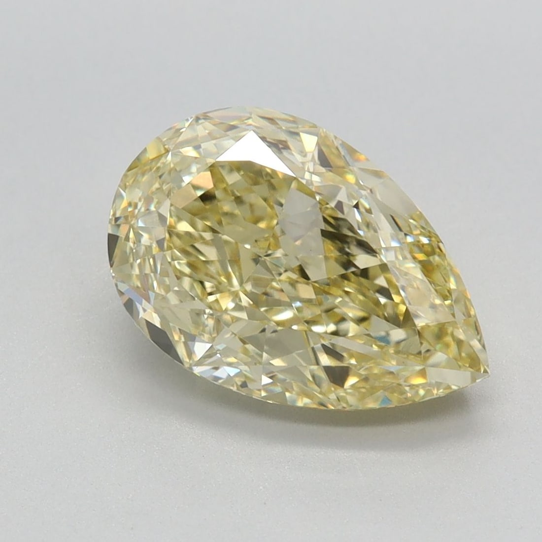 Loose Diamond - PEAR 2.68ct Fancy Intense Yellow VVS2: Loose Diamond - PEAR 2.68ct Fancy Intense Yellow VVS2 Source: This is a real non-mined Diamond that has been grown in a lab Shape: PEAR Carats: 2.68 Color: Fancy Intense Yellow Certification: IGI Vide
