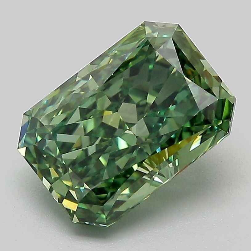 Loose Diamond - RADIANT 2.6ct Fancy Vivid Green VS1: Loose Diamond - RADIANT 2.6ct Fancy Vivid Green VS1 Source: This is a real non-mined Diamond that has been grown in a lab Shape: RADIANT Carats: 2.6 Color: Fancy Vivid Green Certification: IGI Video: