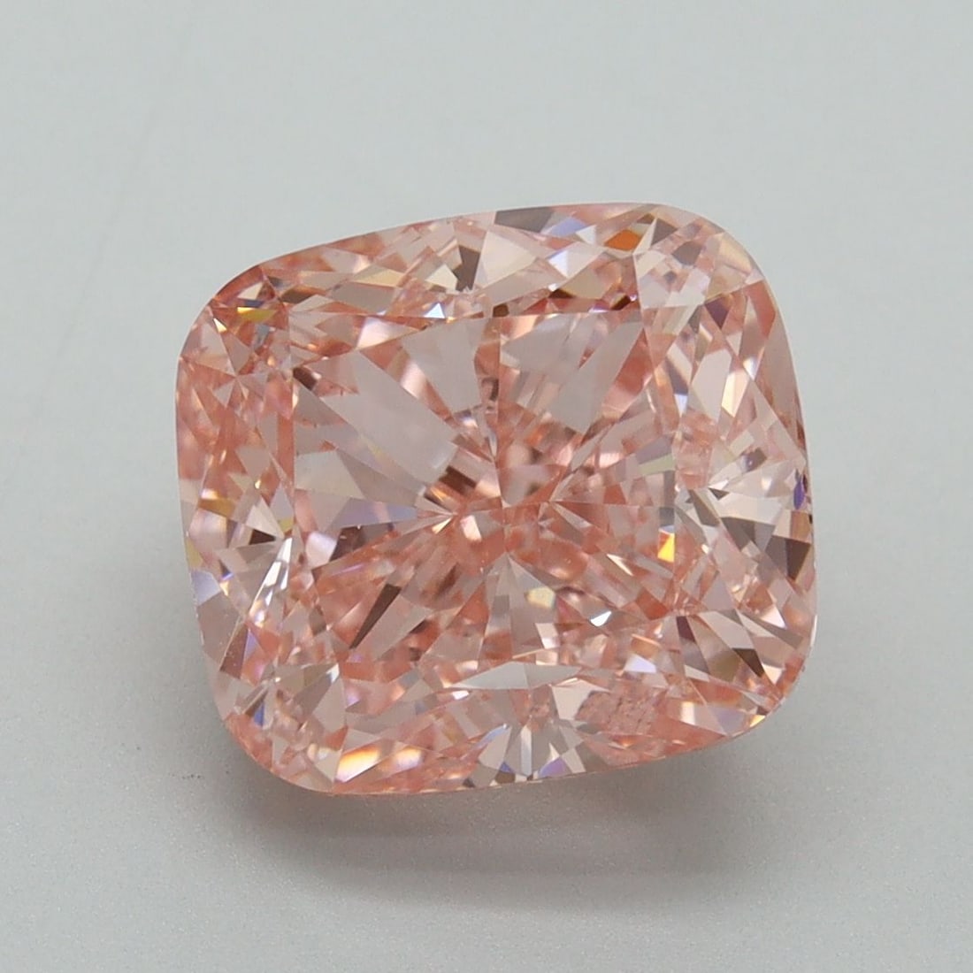 Loose Diamond - CUSHION MODIFIED 5.0ct Fancy Vivid Pink VS1: Loose Diamond - CUSHION MODIFIED 5.0ct Fancy Vivid Pink VS1 Source: This is a real non-mined Diamond that has been grown in a lab Shape: CUSHION MODIFIED Carats: 5.0 Color: Fancy Vivid Pink Certificat