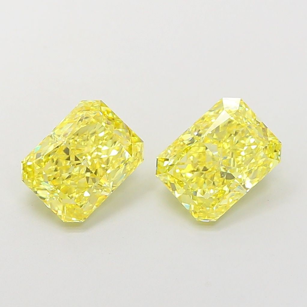 Loose Diamond - RADIANT 2.1ct Fancy Vivid Yellow VS1: Loose Diamond - RADIANT 2.1ct Fancy Vivid Yellow VS1 Source: This is a real non-mined Diamond that has been grown in a lab Shape: RADIANT Carats: 2.1 Color: Fancy Vivid Yellow Certification: IGI Video