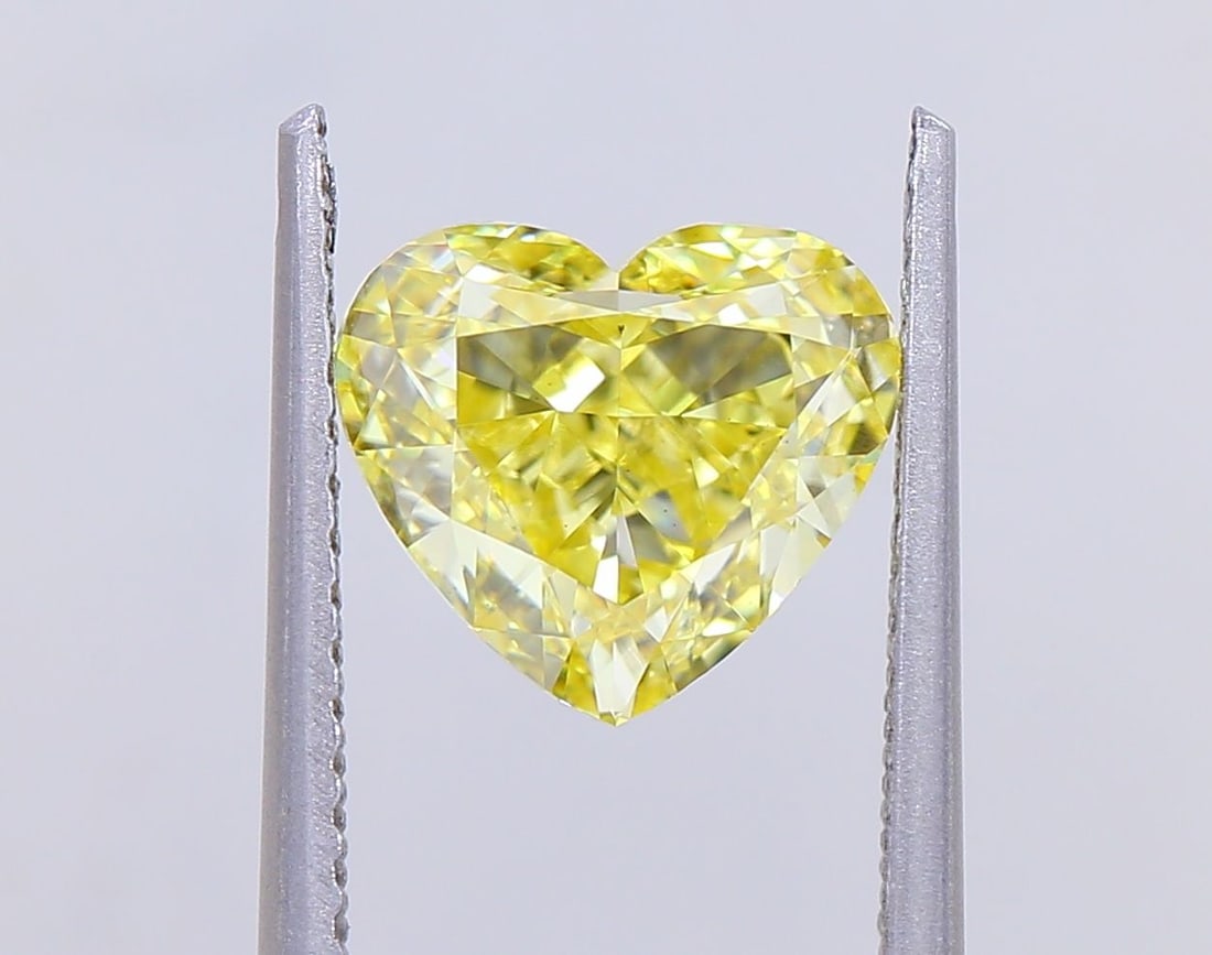 Loose Diamond - HEART 2.03ct Fancy Intense Yellow VS1: Loose Diamond - HEART 2.03ct Fancy Intense Yellow VS1 Source: This is a real non-mined Diamond that has been grown in a lab Shape: HEART Carats: 2.03 Color: Fancy Intense Yellow Certification: IGI Vid