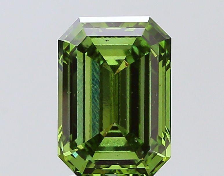 Loose Diamond - EMERALD 3.5ct Fancy Vivid Green VS2: Loose Diamond - EMERALD 3.5ct Fancy Vivid Green VS2 Source: This is a real non-mined Diamond that has been grown in a lab Shape: EMERALD Carats: 3.5 Color: Fancy Vivid Green Certification: IGI The Dia