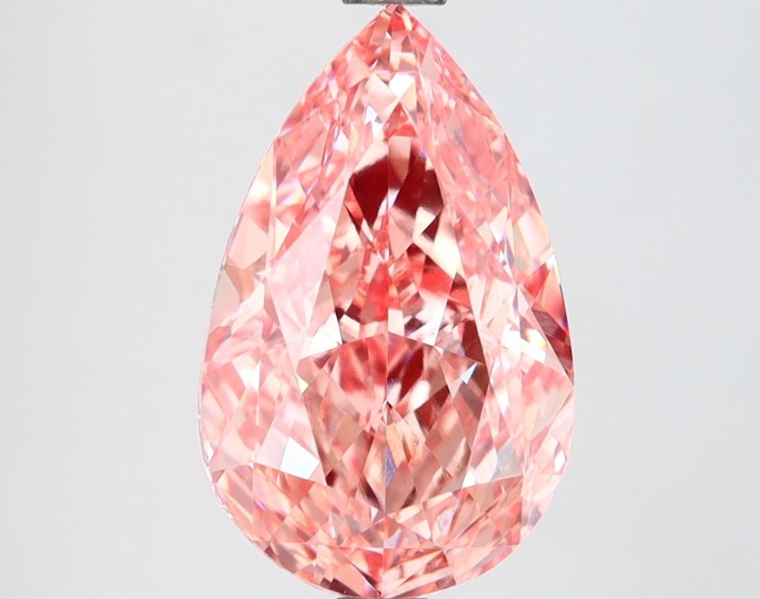 Loose Diamond - PEAR 3.01ct Fancy Vivid Pink VS1: Loose Diamond - PEAR 3.01ct Fancy Vivid Pink VS1 Source: This is a real non-mined Diamond that has been grown in a lab Shape: PEAR Carats: 3.01 Color: Fancy Vivid Pink Certification: IGI Video:
