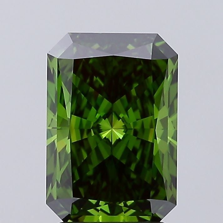 Loose Diamond - RADIANT 2.52ct Fancy Vivid Green VVS1: Loose Diamond - RADIANT 2.52ct Fancy Vivid Green VVS1 Source: This is a real non-mined Diamond that has been grown in a lab Shape: RADIANT Carats: 2.52 Color: Fancy Vivid Green Certification: IGI Vide