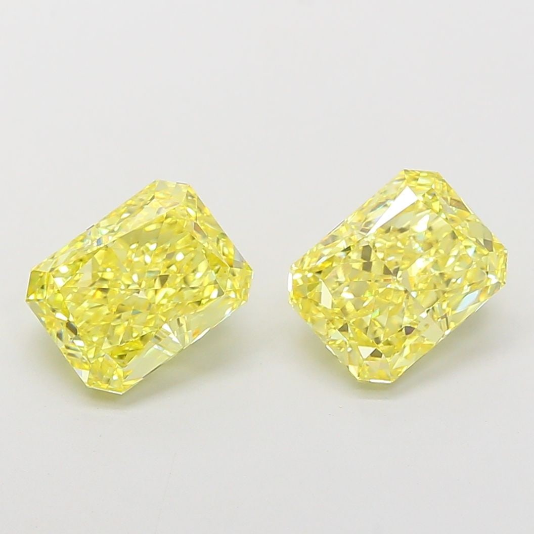 Loose Diamond - RADIANT 2.52ct Fancy Intense Yellow VVS2: Loose Diamond - RADIANT 2.52ct Fancy Intense Yellow VVS2 Source: This is a real non-mined Diamond that has been grown in a lab Shape: RADIANT Carats: 2.52 Color: Fancy Intense Yellow Certification: IG