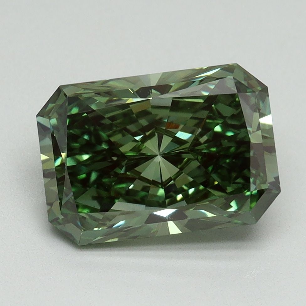 Loose Diamond - RADIANT 2.7ct Fancy Vivid Green VS1: Loose Diamond - RADIANT 2.7ct Fancy Vivid Green VS1 Source: This is a real non-mined Diamond that has been grown in a lab Shape: RADIANT Carats: 2.7 Color: Fancy Vivid Green Certification: IGI Video: