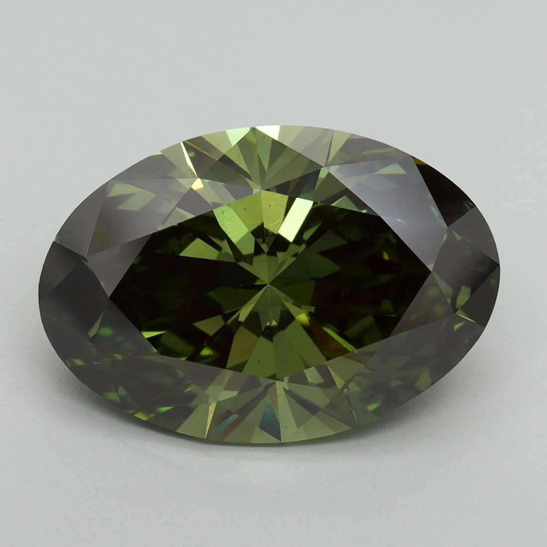 Loose Diamond - OVAL 8.13ct Fancy Vivid Green VS1: Loose Diamond - OVAL 8.13ct Fancy Vivid Green VS1 Source: This is a real non-mined Diamond that has been grown in a lab Shape: OVAL Carats: 8.13 Color: Fancy Vivid Green Certification: IGI Video: