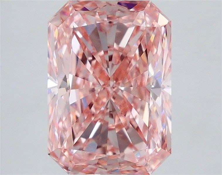 Loose Diamond - RADIANT 3.1ct Fancy Vivid Pink VVS2: Loose Diamond - RADIANT 3.1ct Fancy Vivid Pink VVS2 Source: This is a real non-mined Diamond that has been grown in a lab Shape: RADIANT Carats: 3.1 Color: Fancy Vivid Pink Certification: IGI Video: