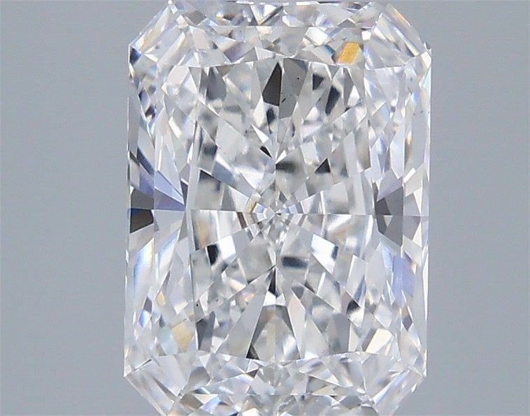 Loose Diamond - RADIANT 3.08ct D VS1: Loose Diamond - RADIANT 3.08ct D VS1 Source: This is a real non-mined Diamond that has been grown in a lab Shape: RADIANT Carats: 3.08 Color: D Clarity: VS1 Certification: IGI Video: