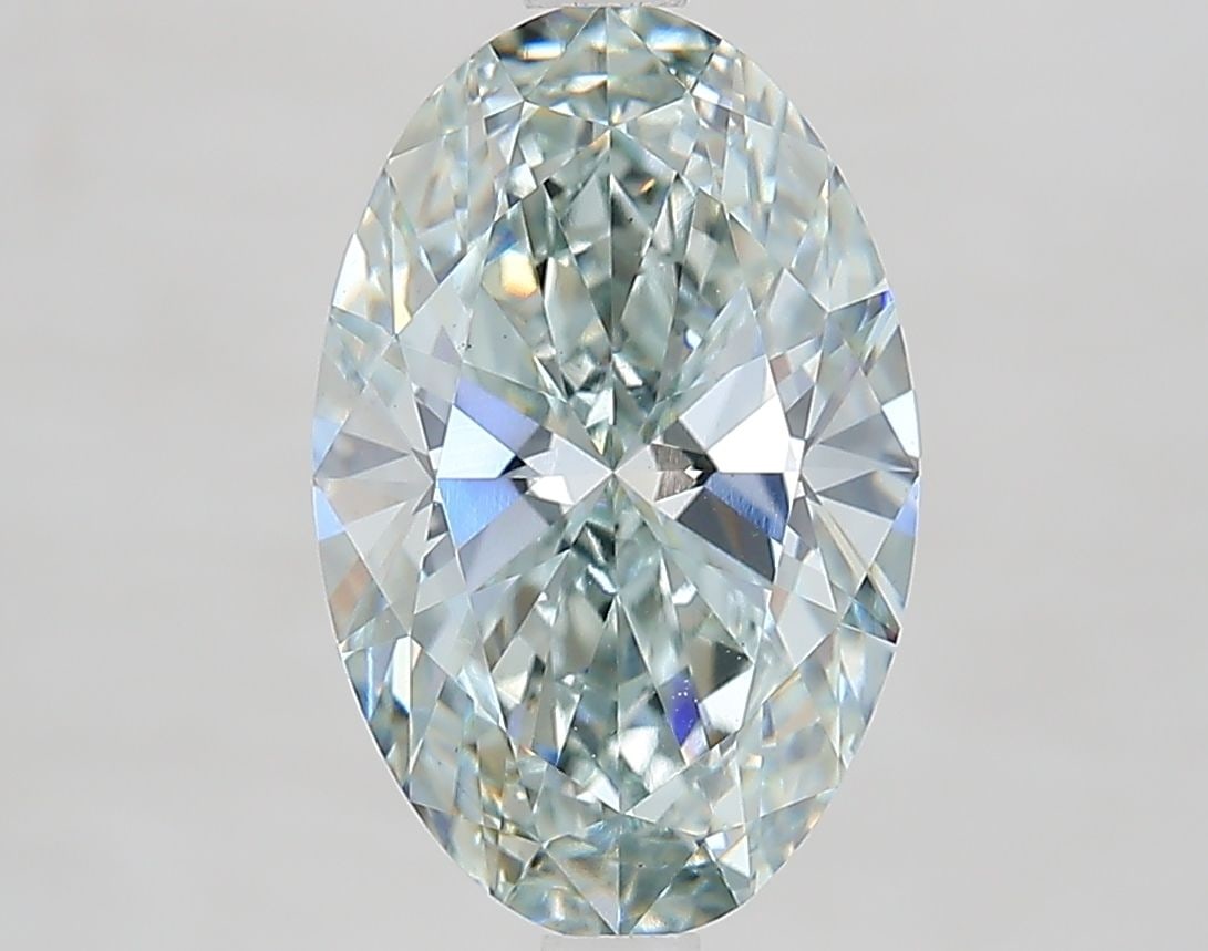 Loose Diamond - OVAL 3.2ct Fancy Light Green VS1: Loose Diamond - OVAL 3.2ct Fancy Light Green VS1 Source: This is a real non-mined Diamond that has been grown in a lab Shape: OVAL Carats: 3.2 Color: Fancy Light Green Certification: IGI Video: