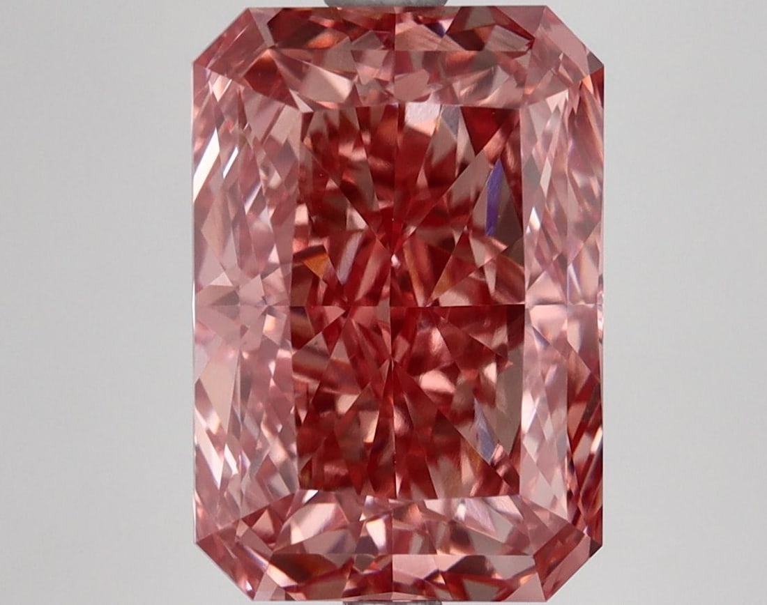 Loose Diamond - RADIANT 5.53ct Fancy Vivid Pink VVS2: Loose Diamond - RADIANT 5.53ct Fancy Vivid Pink VVS2 Source: This is a real non-mined Diamond that has been grown in a lab Shape: RADIANT Carats: 5.53 Color: Fancy Vivid Pink Certification: IGI Video: