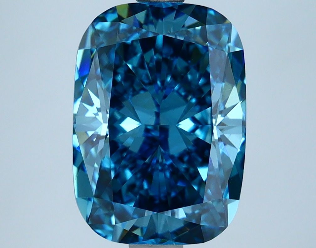 Loose Diamond - CUSHION BRILLIANT 3.1ct Fancy Vivid Blue VS1: Loose Diamond - CUSHION BRILLIANT 3.1ct Fancy Vivid Blue VS1 Source: This is a real non-mined Diamond that has been grown in a lab Shape: CUSHION BRILLIANT Carats: 3.1 Color: Fancy Vivid Blue Certific