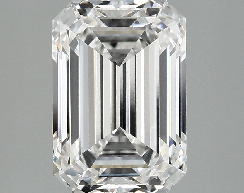 Loose Diamond - EMERALD 3.07ct E VS1: Loose Diamond - EMERALD 3.07ct E VS1 Source: This is a real non-mined Diamond that has been grown in a lab Shape: EMERALD Carats: 3.07 Color: E Clarity: VS1 Certification: IGI Video: Video Link The